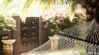 Big Wet Butts - Ass In A Hammock - 06/06/2019