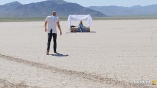 Pornstars Like it Big - Nicole's Oasis - 06/03/2019