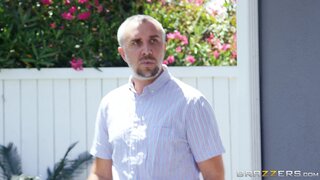 Brazzers Exxtra - Praise The DJ - 08/28/2019