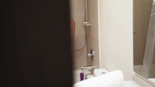 Brazzers Exxtra - Cherie Peeping - 12/07/2019