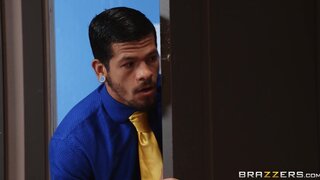 Big Tits at Work - Boss For A Day - 01/01/2020