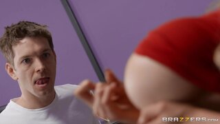 Brazzers Exxtra - Day With A Porn Writer - 04/01/2020