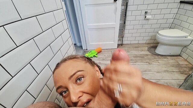 Day With A Pornstar - Shower Pranking Sex - 01/04/2021