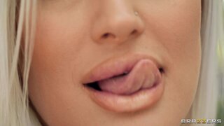 Brazzers Exxtra - Look At All That Cash! - 06/13/2021