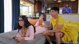 Brazzers Exxtra - Free Use & Pussy Juice - 09/06/2021