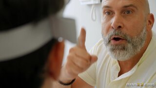 Brazzers Exxtra - Big Tits Pool Day Fucking - 09/28/2021