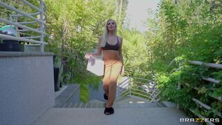 Brazzers Exxtra - Calling For Kenzie - 12/11/2021