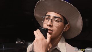 Brazzers Exxtra - Horny Tour Guide - 12/13/2021