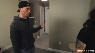 Brazzers Exxtra - Overnight With Stepmom 2 - 12/17/2021