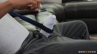 Brazzers Exxtra - A Bro To Help A Ho - 01/20/2022