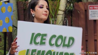 Brazzers Exxtra - Taste My Juices - 01/30/2022