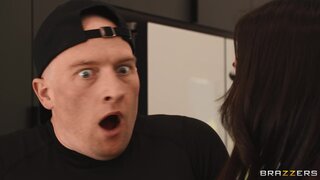 Brazzers Exxtra - Guess Who's Cumming To Dinner? - 07/05/2023