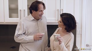 Mommy Got Boobs - Joslyn's Secret Shower - 02/25/2018