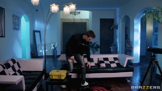 Pornstars Like it Big - Ghost Humping - 10/18/2018