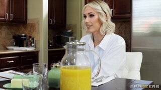 Brazzers Exxtra - Breakfast Sex With Extra Oil - 04/18/2022