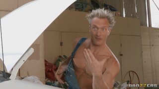 Brazzers Exxtra - Welcome to Humper's Park 2 - 06/06/2022