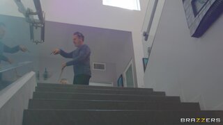 Brazzers Exxtra - Sucking Off The Real Estate Agent - 11/04/2022