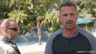 Brazzers Exxtra - I See Her Everywhere - 11/21/2022