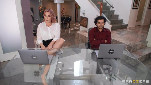 Brazzers Exxtra - Work And Fuck From Home - 02/28/2023