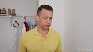 Brazzers Exxtra - Holiday Hotwife Hustle - 04/15/2023