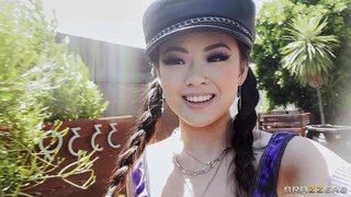 Brazzers Exxtra - Rival Streamer Coomer Content Brain - 06/19/2023