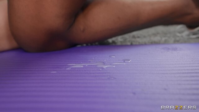 Brazzers Exxtra - Yogi Masters the Downward Doggystyle - 07/12/2023