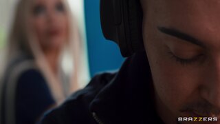 Brazzers Exxtra - A Gust Of Horniness - 05/09/2024