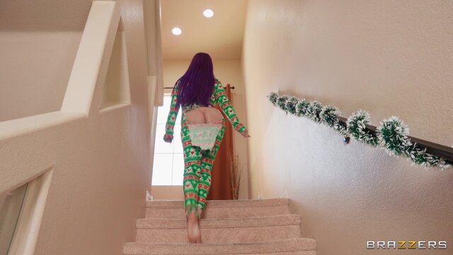 Brazzers Exxtra - A Christmas Switcheroo: Part 1 - 12/24/2024