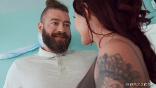 Brazzers Exxtra - Yummy Mummy's Juicy Pussy - 06/06/2025