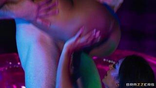 Brazzers Exxtra - One Night At The Underground Fuck Club - 08/01/2025