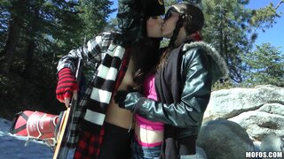 She's A Freak - Cabin Beaver - 05/02/2011