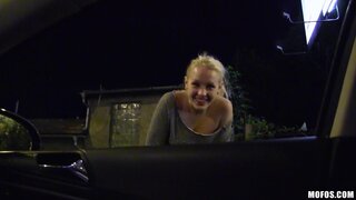 Stranded Teens - Lola's Boyfriend Troubles - 04/10/2014
