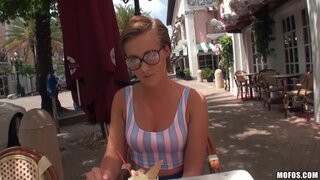 I Know That Girl - Vacationing Couple's Amateur Porn - 06/23/2014