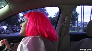 Stranded Teens - Cosplaying Chick Sucks Like a Pro - 12/12/2014