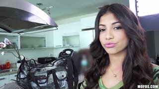The Sex Scout - Veronica Rodriguez's Sloppy Blowjob - 04/23/2016