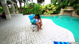 Latina Sex Tapes - Sunbathing Latina Gets Pranked - 08/21/2016