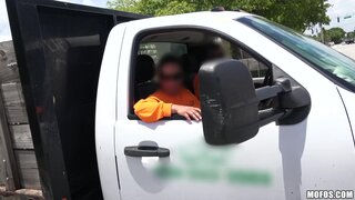 Public Pickups - Natural Gal Gets Paid for Blowjob - 09/01/2016