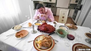 Share My BF - Alexa and Valentina Give Deepthroat BJ - 11/24/2016