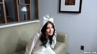 I Know That Girl - GF Swallows Jizz On Date Night - 01/19/2017
