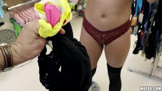 Pervs On Patrol - Smokin' Hot Shoplifter Makes A Deal - 03/17/2017