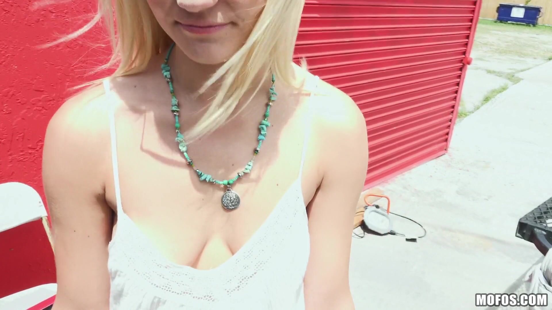 Public Pickups - Public Sex With Jade Amber - 08/30/2017