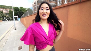 Public Pickups - Spanish Asian Amateur's Sloppy BJ - 11/10/2017