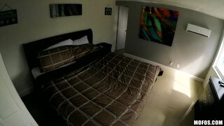 Stranded Teens - Man On the Run - 04/12/2018