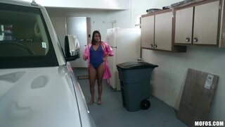 I Know That Girl - Hot Teen Gets Recycled - 06/08/2018