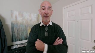 I Know That Girl - Taking Her Before the Prom - 08/01/2018