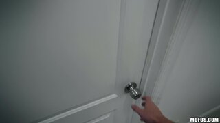 Pervs On Patrol - Peeping On A VR Thief - 02/13/2019