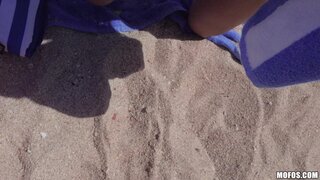 I Know That Girl - Lifesaving Looks - 04/13/2019