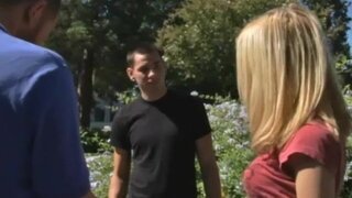 Teens Like It Big - Not so 'mini' putt! - 07/29/2008