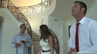 Real Wife Stories - Bigger Houses Are Better! - 11/16/2009