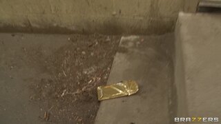 Big Wet Butts - Free Ass Ride - 01/08/2010